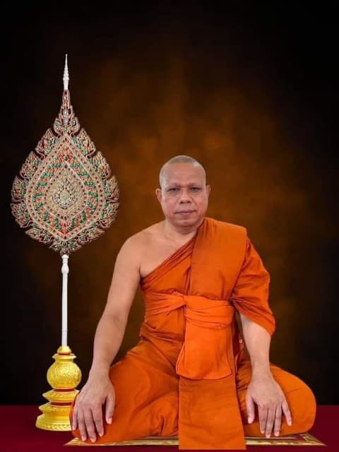 พระเทพวชิรสุตาภรณ์
(ชิต ติกฺขปญฺโญ ป.ธ.๙)