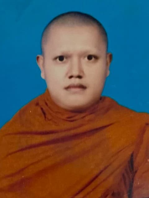 พระครูสังฆรักษ์นินนาท จนฺทสโร